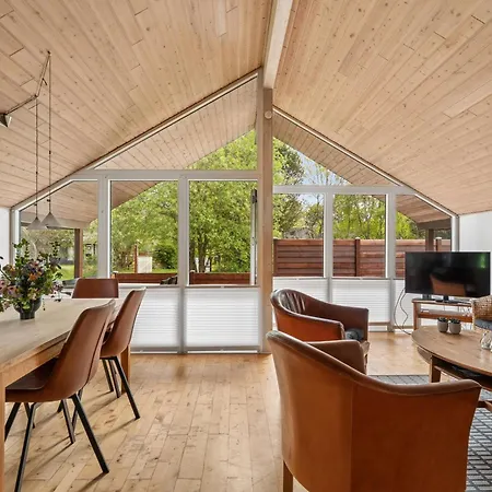 Lovely Summer House Near With Sauna Dom wakacyjny *