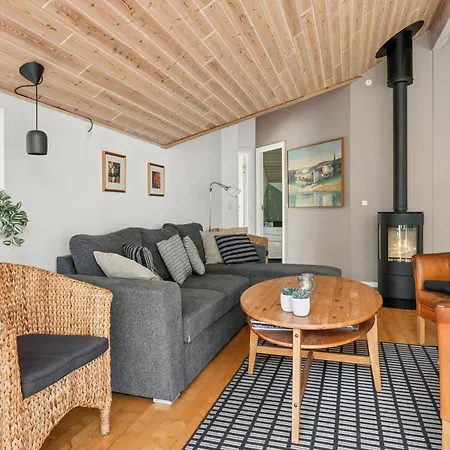 Lovely Summer House Near With Sauna * Rødby