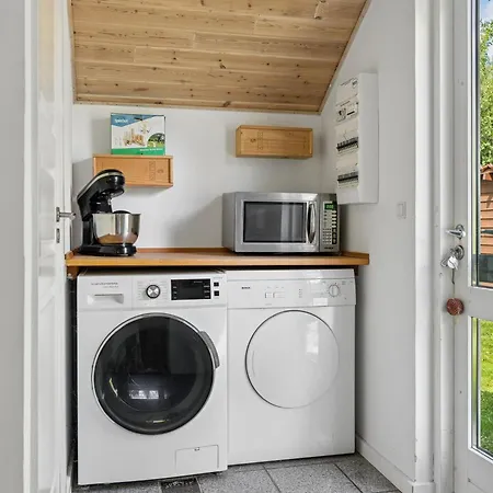 Lovely Summer House Near With Sauna *